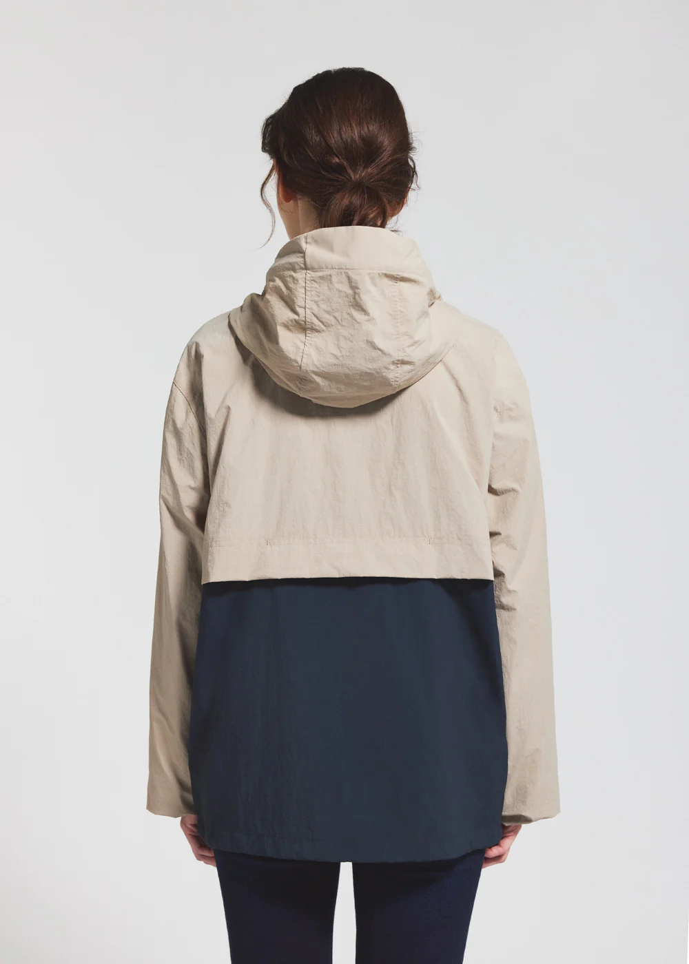 Coupe-vent unisexe à capuche Pyrenex Soulere beige - Image 7