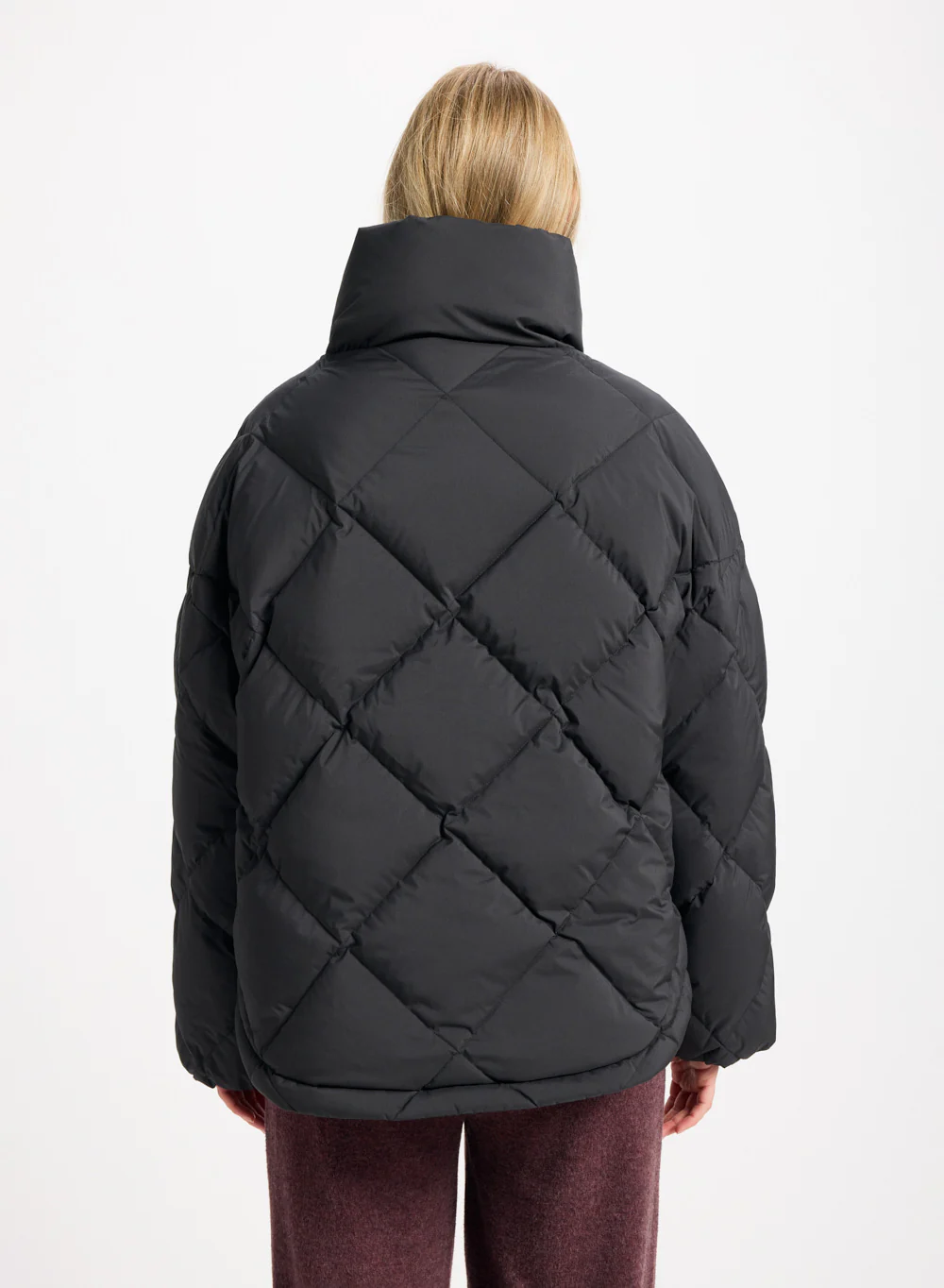 Doudoune oversize femme Pyrenex Adele avec col enveloppant noire - Image 4