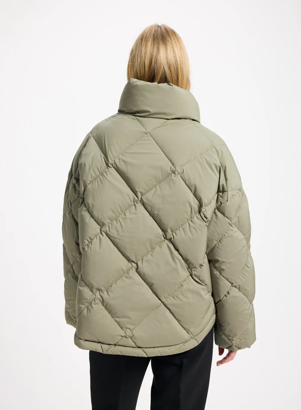 Doudoune oversize femme Pyrenex Adele avec col enveloppant khaki clair - Image 4