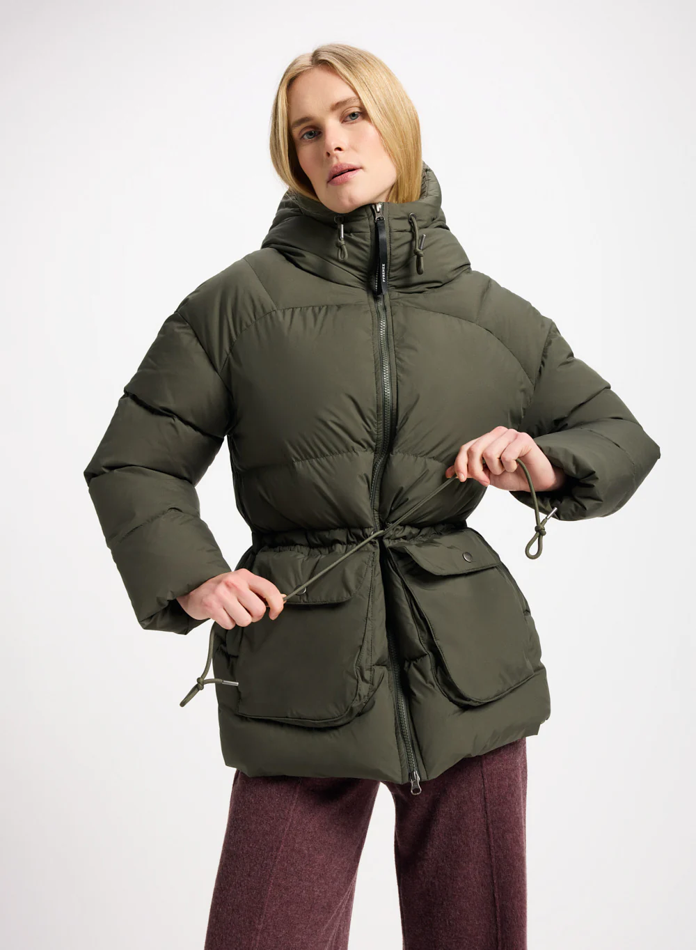 Doudoune hiver à capuche pour femme Pyrenex Aule kaki - Image 3