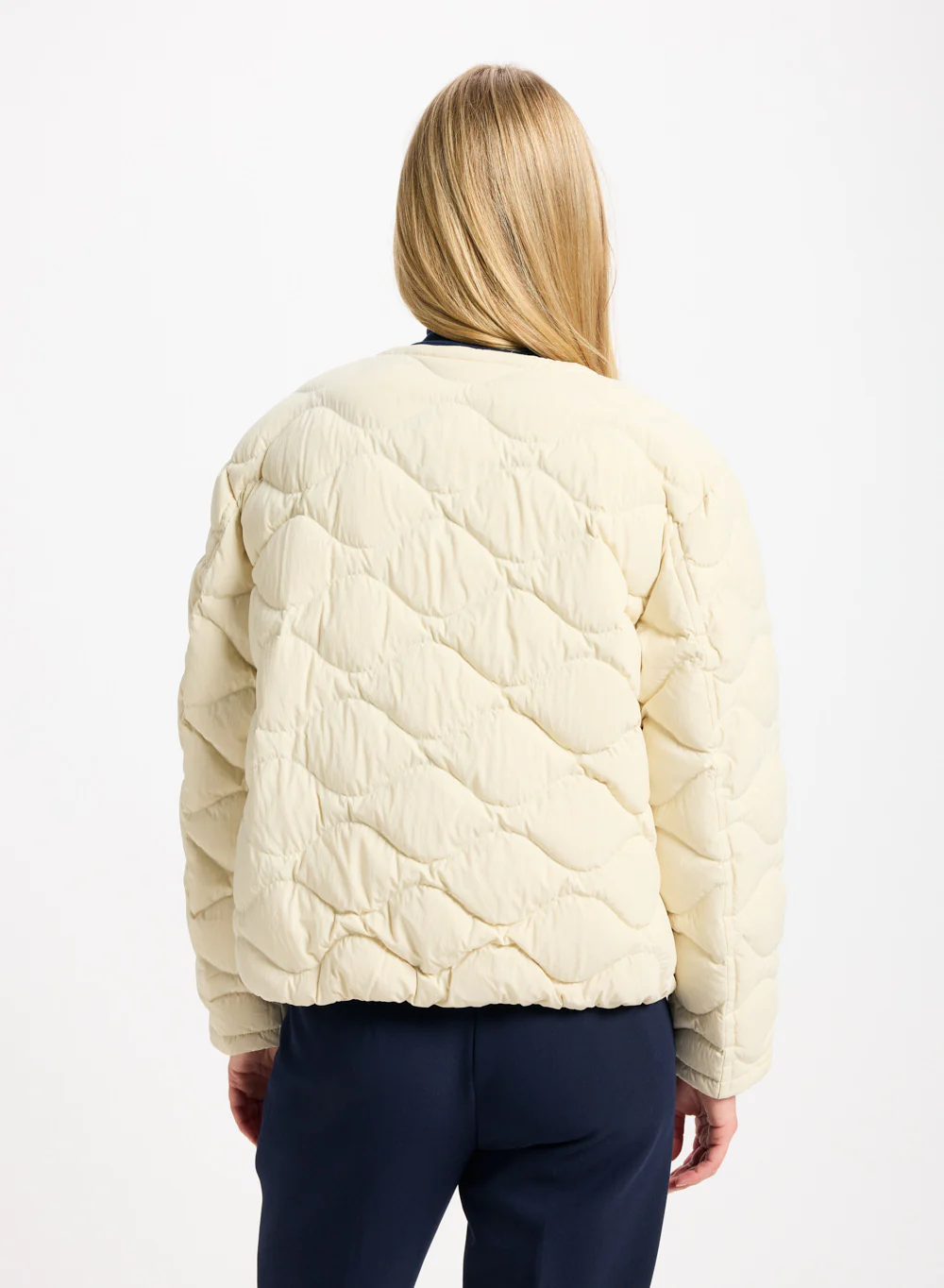 Doudoune légère Nacre pour femme blanche - Image 4